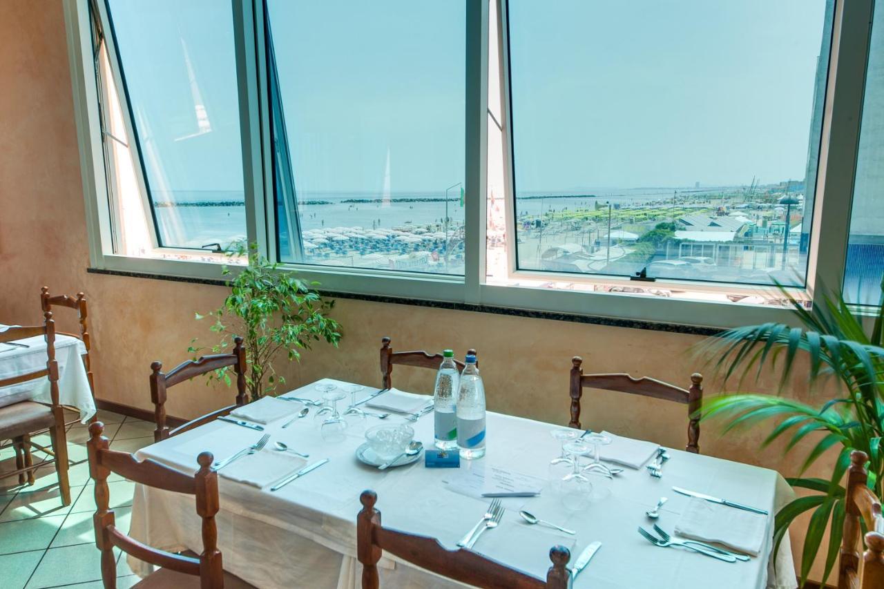 Hotel Majestic Bellaria-Igea Marina Zewnętrze zdjęcie