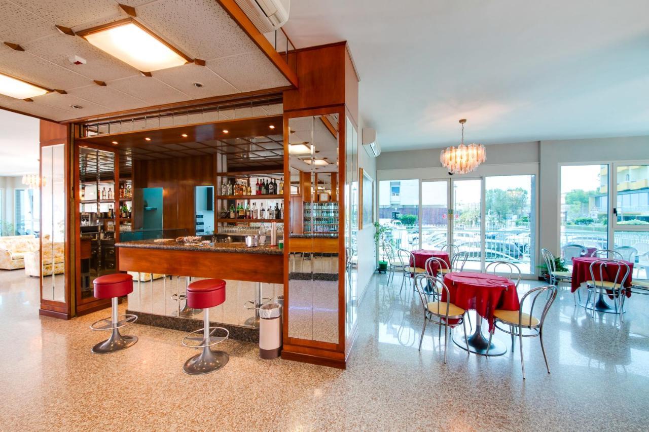 Hotel Majestic Bellaria-Igea Marina Zewnętrze zdjęcie
