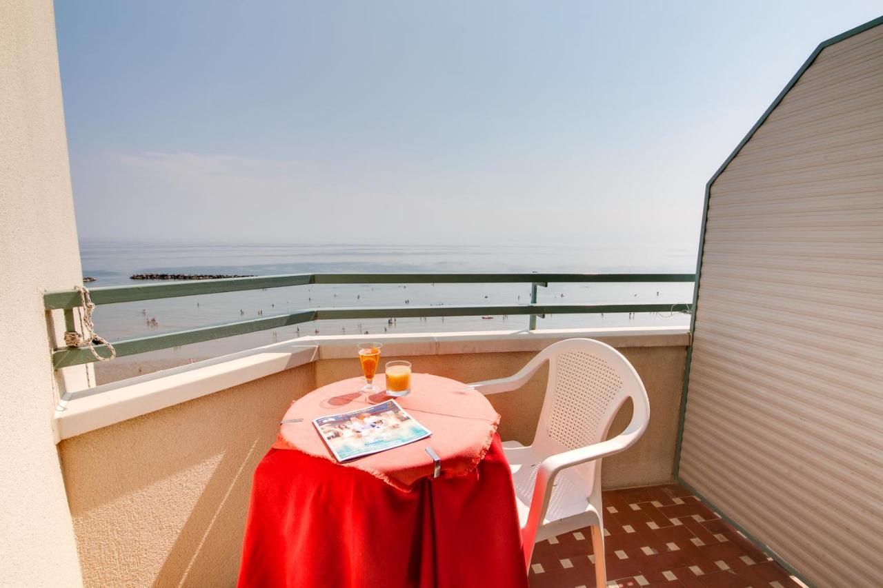 Hotel Majestic Bellaria-Igea Marina Zewnętrze zdjęcie