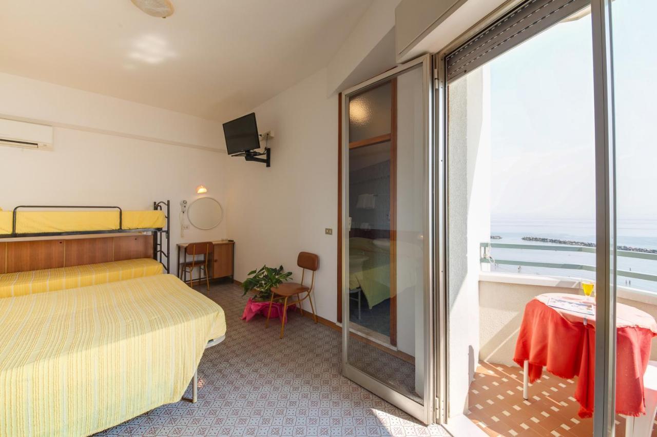 Hotel Majestic Bellaria-Igea Marina Zewnętrze zdjęcie