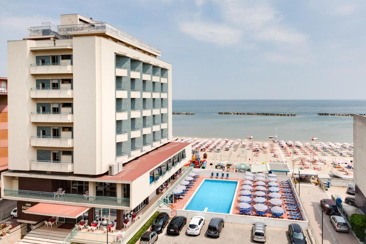 Hotel Majestic Bellaria-Igea Marina Zewnętrze zdjęcie