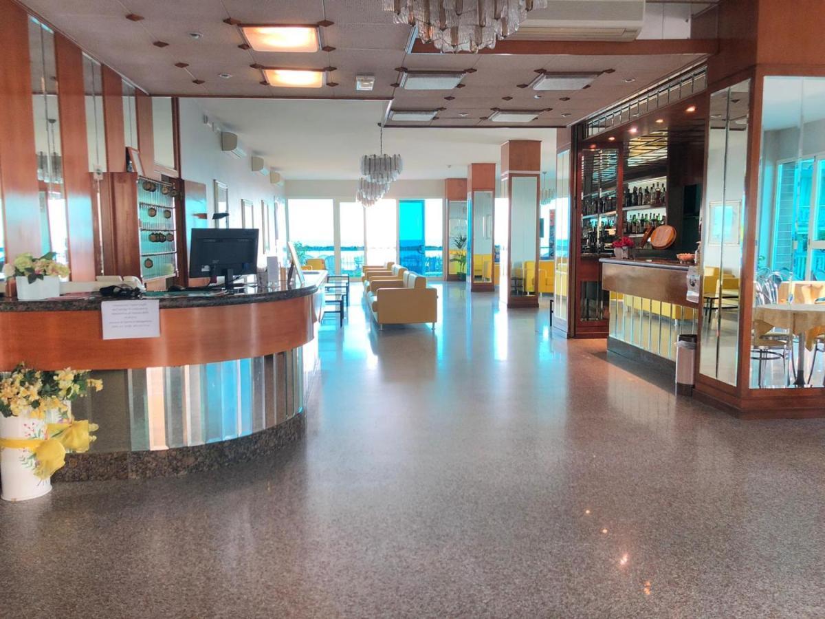 Hotel Majestic Bellaria-Igea Marina Zewnętrze zdjęcie