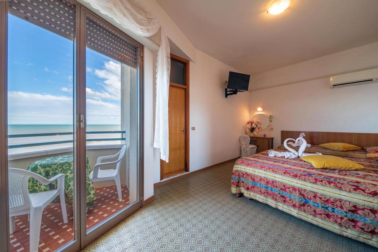 Hotel Majestic Bellaria-Igea Marina Zewnętrze zdjęcie