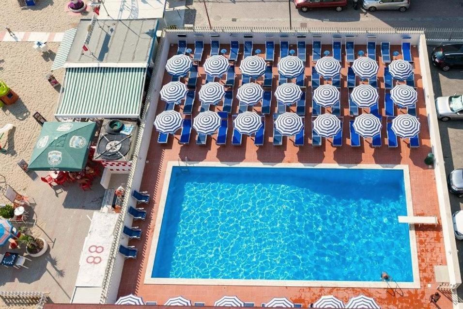 Hotel Majestic Bellaria-Igea Marina Zewnętrze zdjęcie