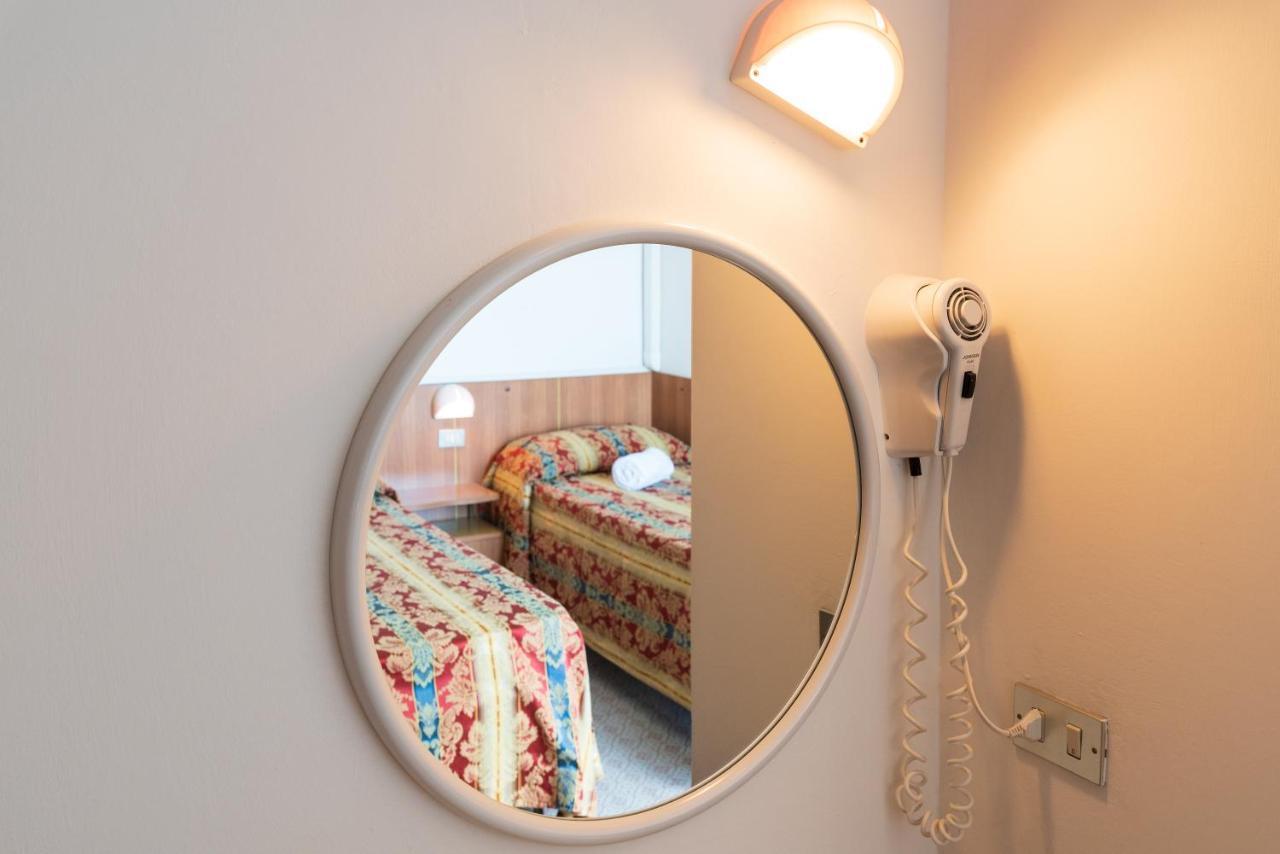 Hotel Majestic Bellaria-Igea Marina Zewnętrze zdjęcie