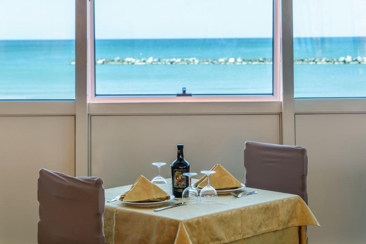 Hotel Majestic Bellaria-Igea Marina Zewnętrze zdjęcie